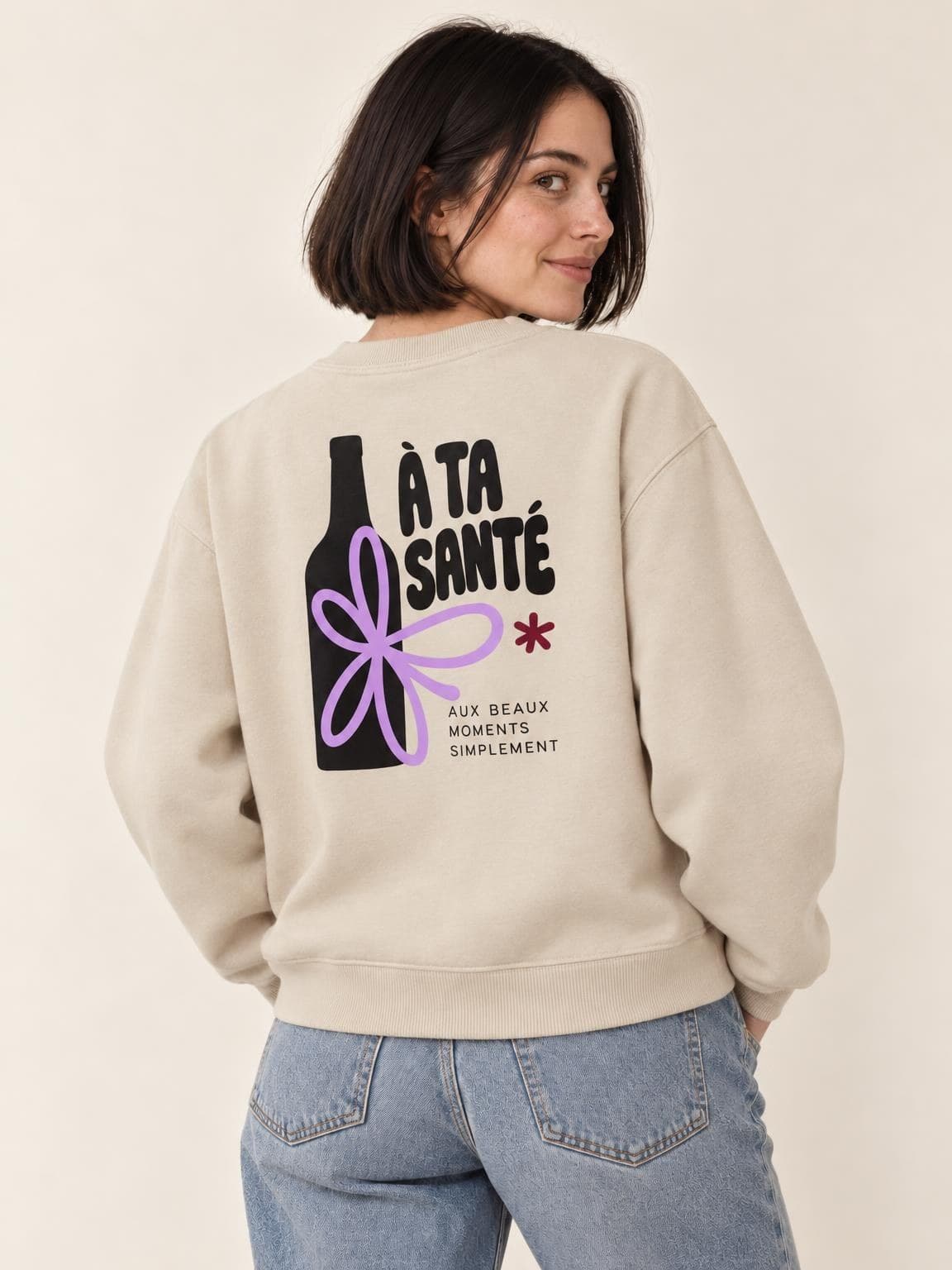 Sweat vin À ta Santé porté de dos