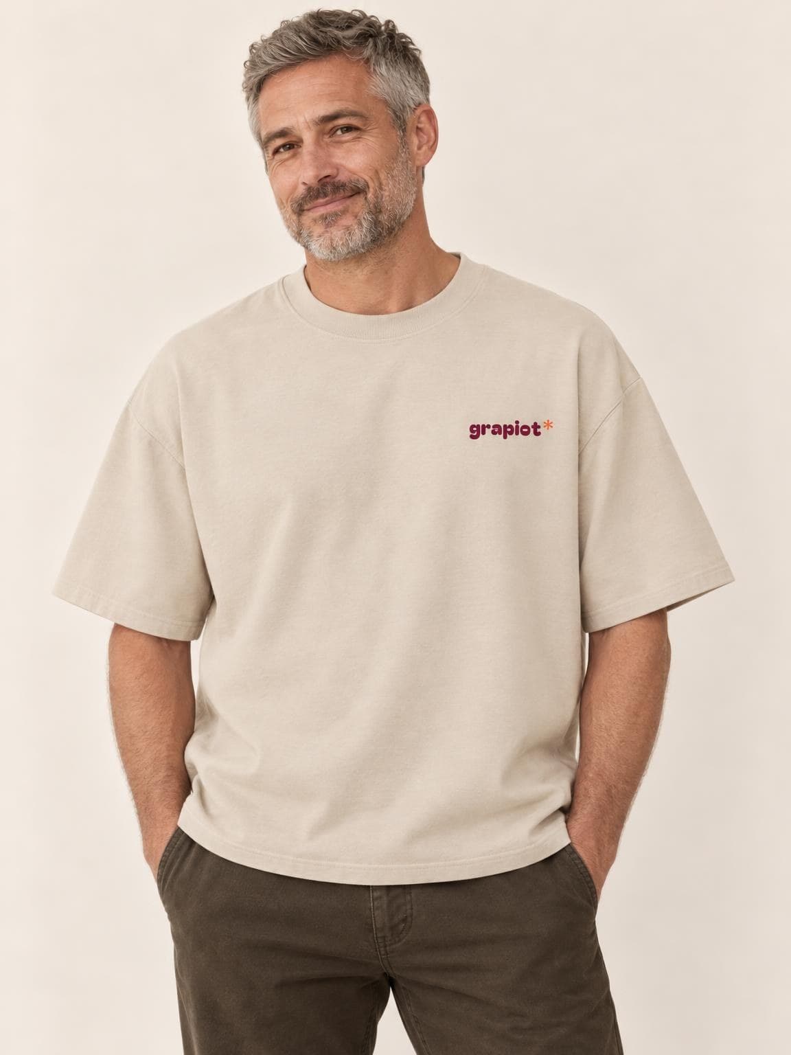 T-shirt vin Raisins Copains vu de face, petit logo grapiot